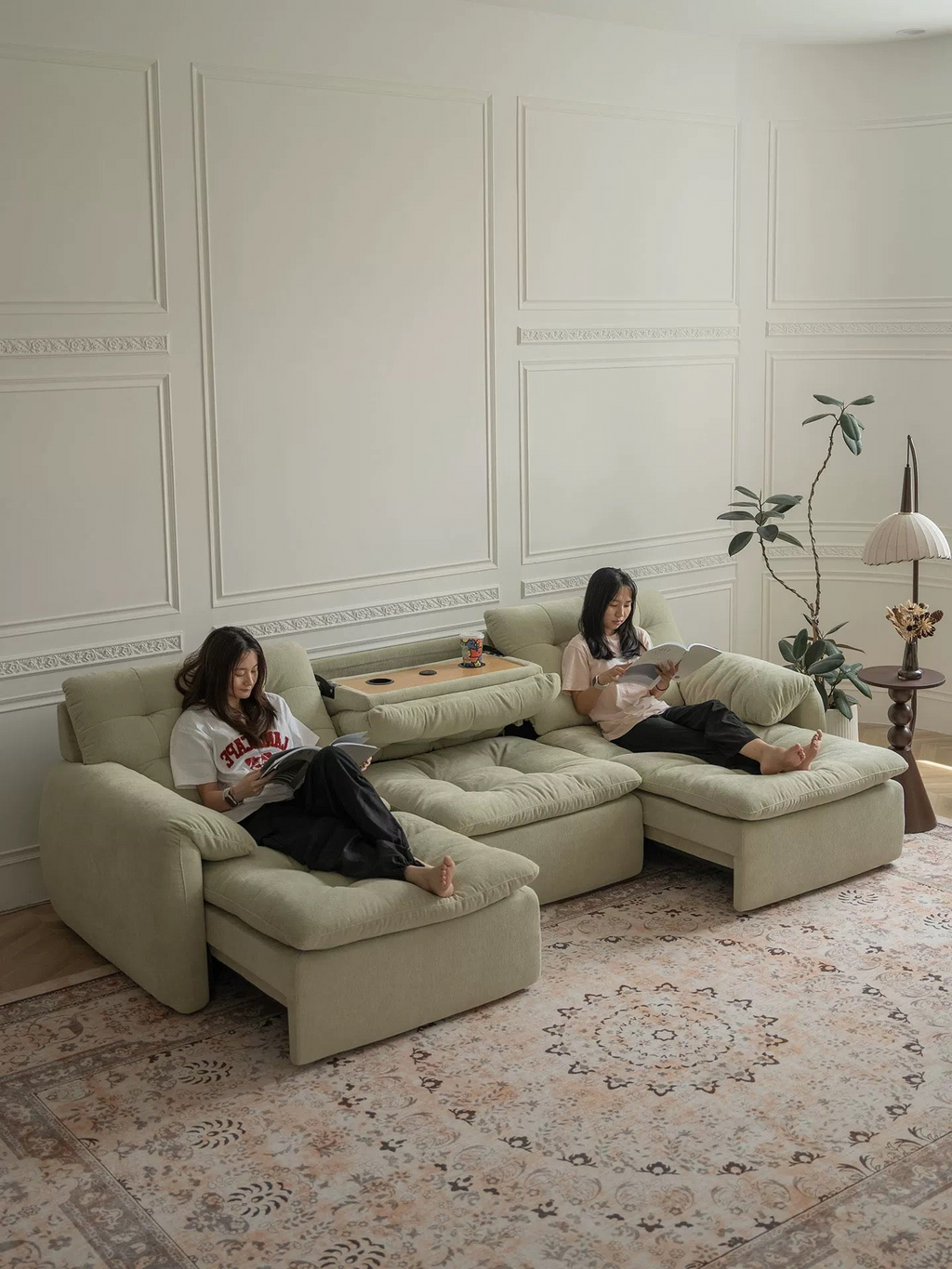 Tiffany Extendable Sofa
