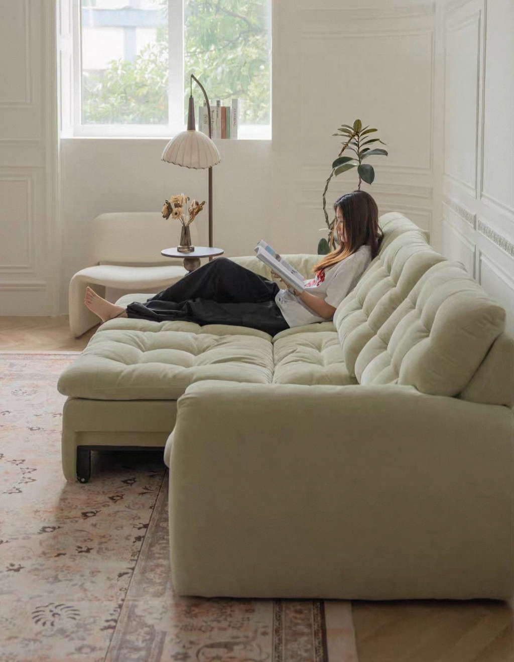 Tiffany Extendable Sofa
