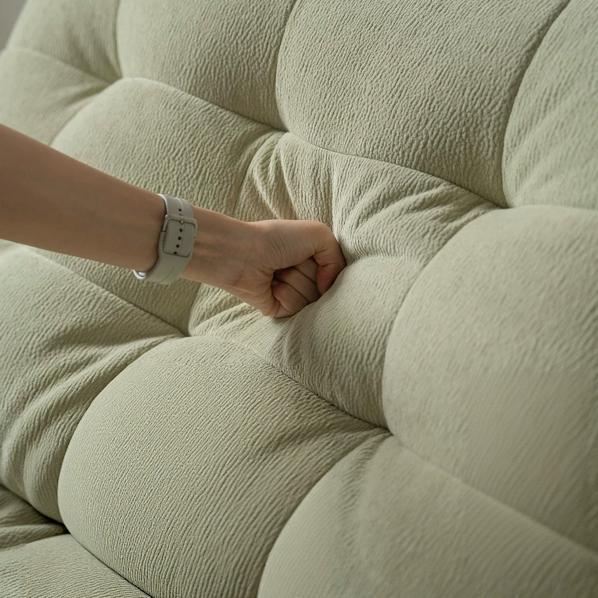 Tiffany Extendable Sofa